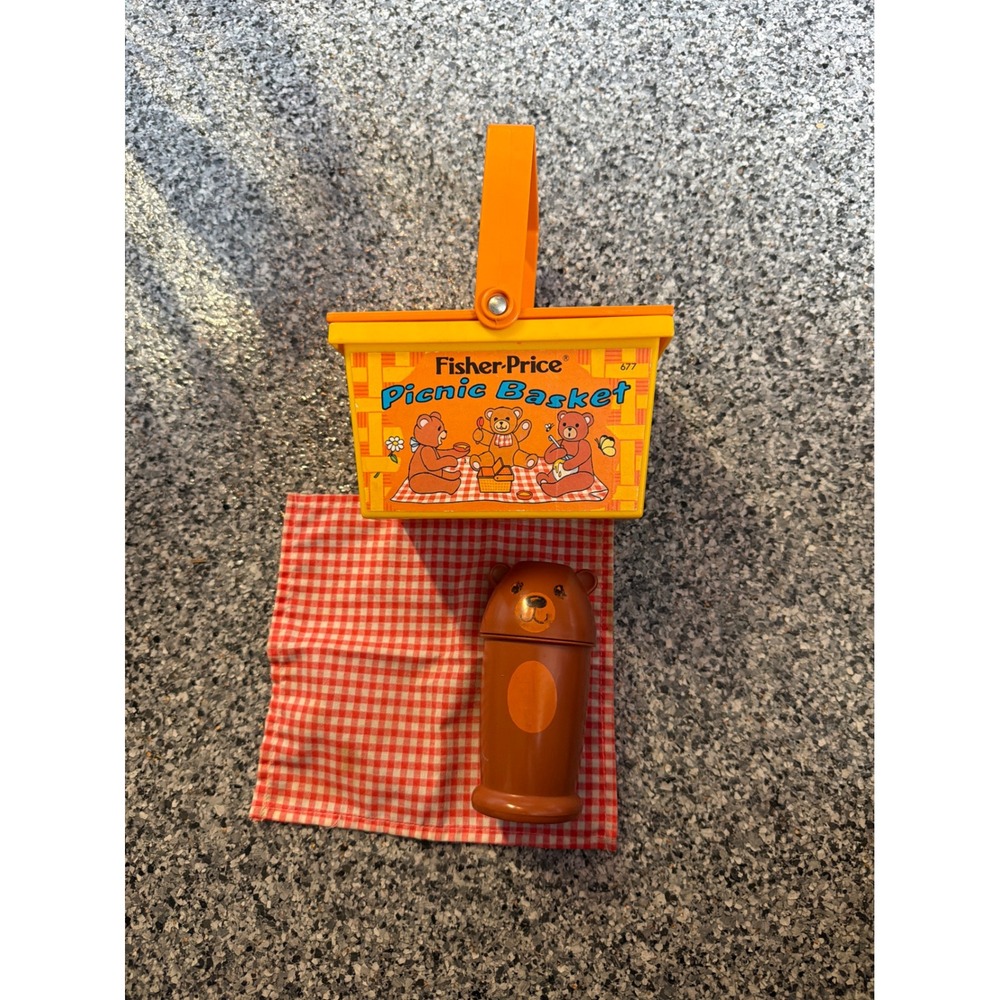 Vintage 1974 Fisher-Price Picnic Basket 677 Yellow Orange Bear Thermos Napkin